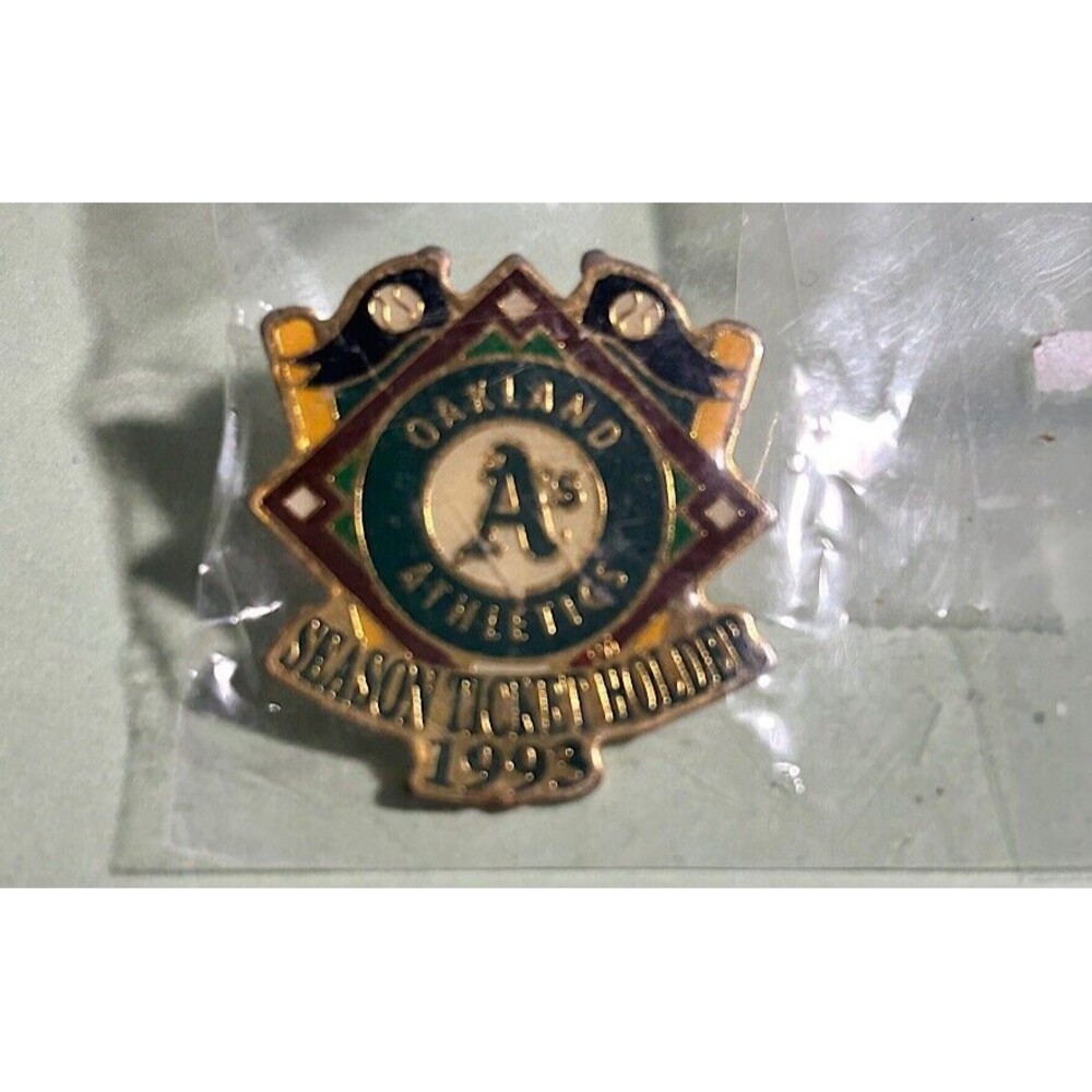 1993 Oakland A’s -Athletics Season Ticket Holder pin